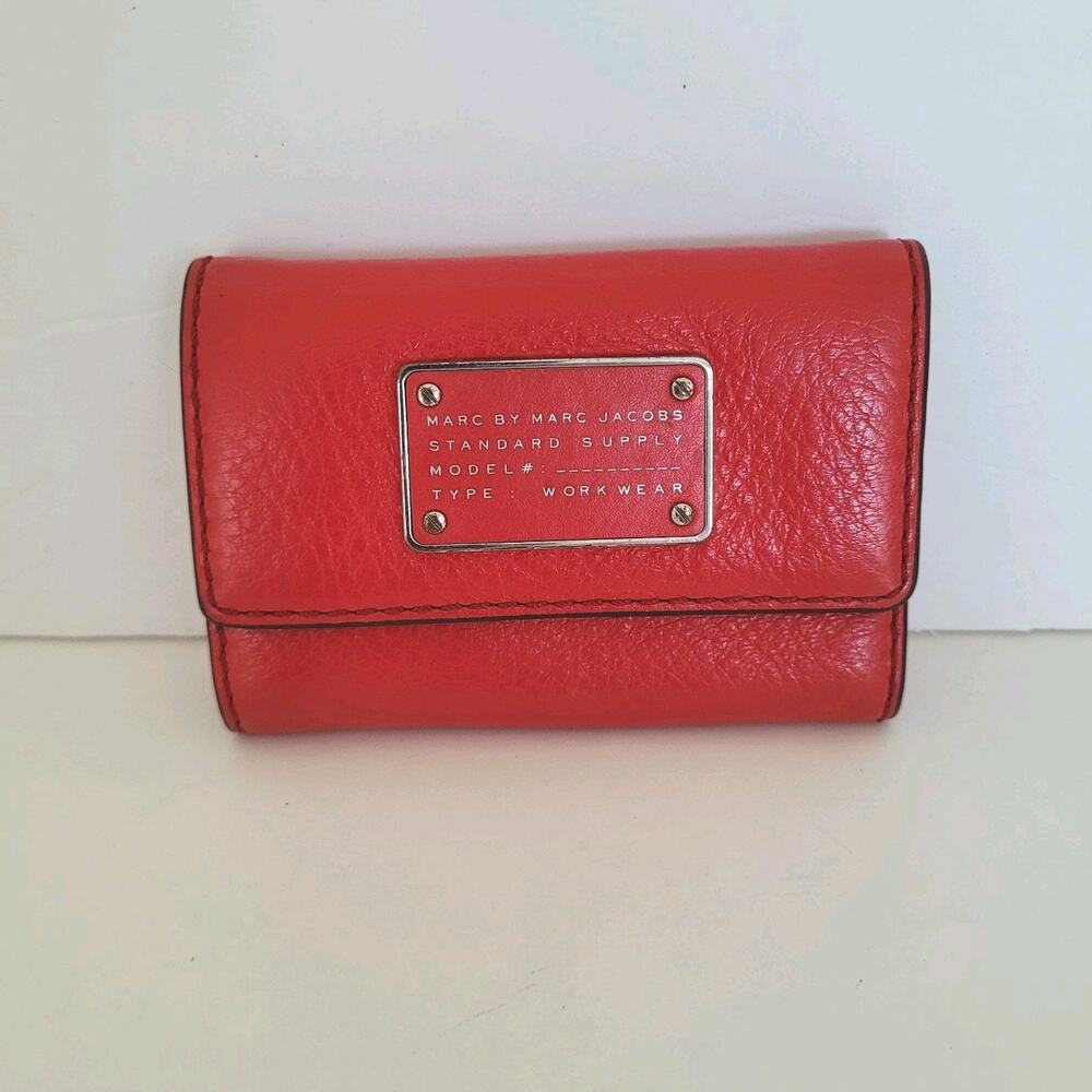Marc Jacobs Key Case 6 Key Hooks Wallet Trifold R… - image 1